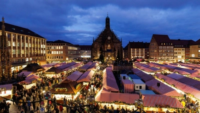 Die Stadt Nürnberg hat eine durchweg positive Bilanz zum Christkindlesmarkt 2024 gezogen. (Foto: Daniel Karmann/dpa)