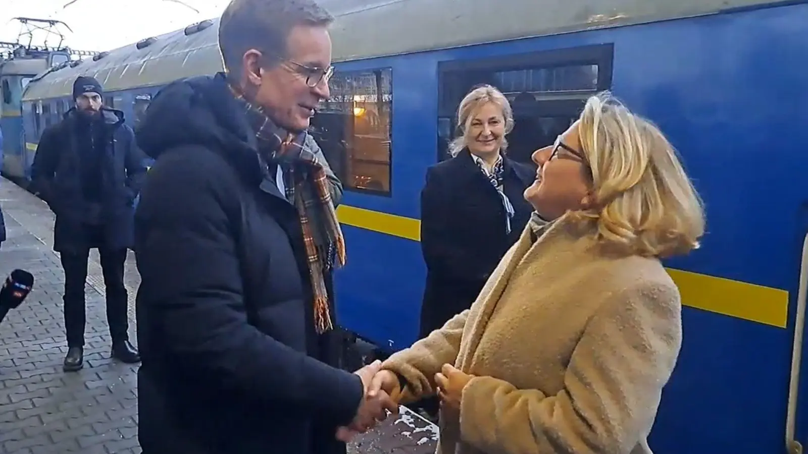 Bundesentwicklungsministerin Svenja Schulze (SPD) hat die vom russischen Angriffskrieg gezeichnet seit Beginn der Invasion schon mehrfach besucht. (Foto: Andreas Stein/dpa)