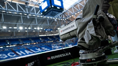 Kees van Wonderen soll angeblich neuer Schalke-Trainer werden. (Foto: Fabian Strauch/dpa)