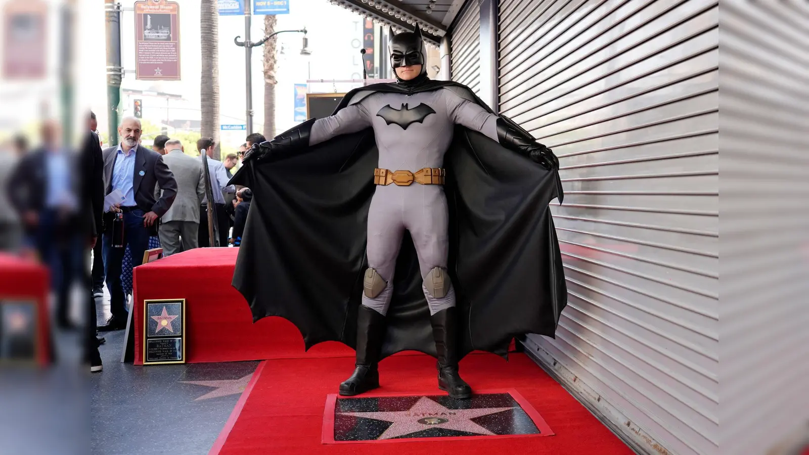 Mit Batman wurde erstmals ein Superheld auf dem Walk of Fame verewigt (Foto: Chris Pizzello/Invision/AP)