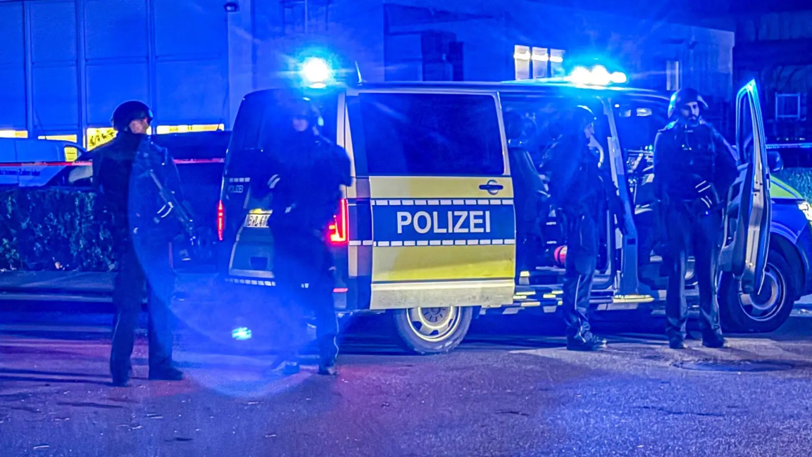 Zwei Tote nach Schüssen in Firma nahe Heilbronn (Foto: Fabian Koss/onw-images/dpa)