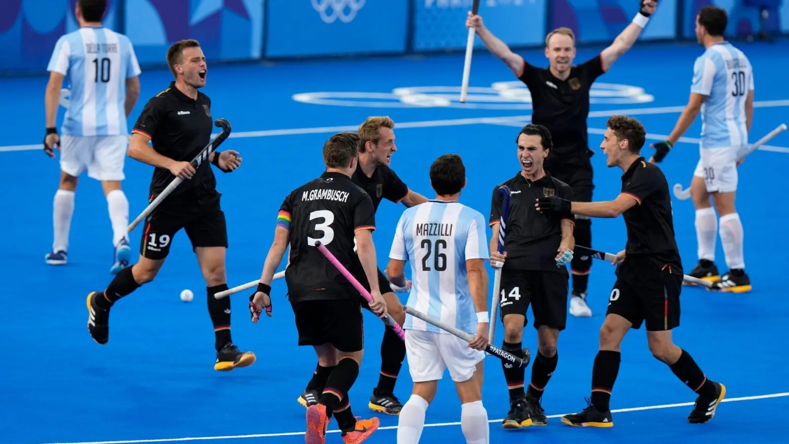 Teo Hinrichs erzielte das erste Tor für Deutschland. (Foto: Aijaz Rahi/AP)