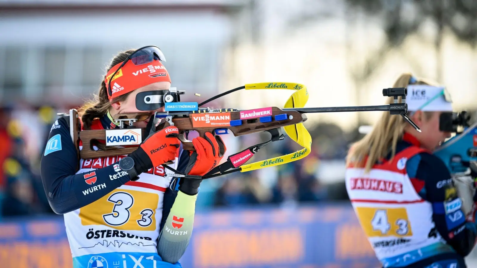 Die deutschen Biathletinnen um Vanessa Voigt kamen in der Staffel auf Rang drei. (Foto: Anders Wiklund/TT News Agency/AP/dpa)