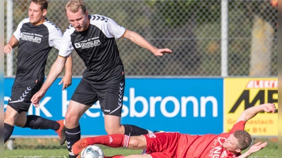 Der FC Heilsbronn spielte zuletzt vor drei Jahren in der Kreisklasse, Lukas Müller (vorne oben) war damals schon dabei. In der kommenden Saison könnte es für den aktuellen Spitzenreiter wieder soweit sein. (Foto: Markus Zahn)