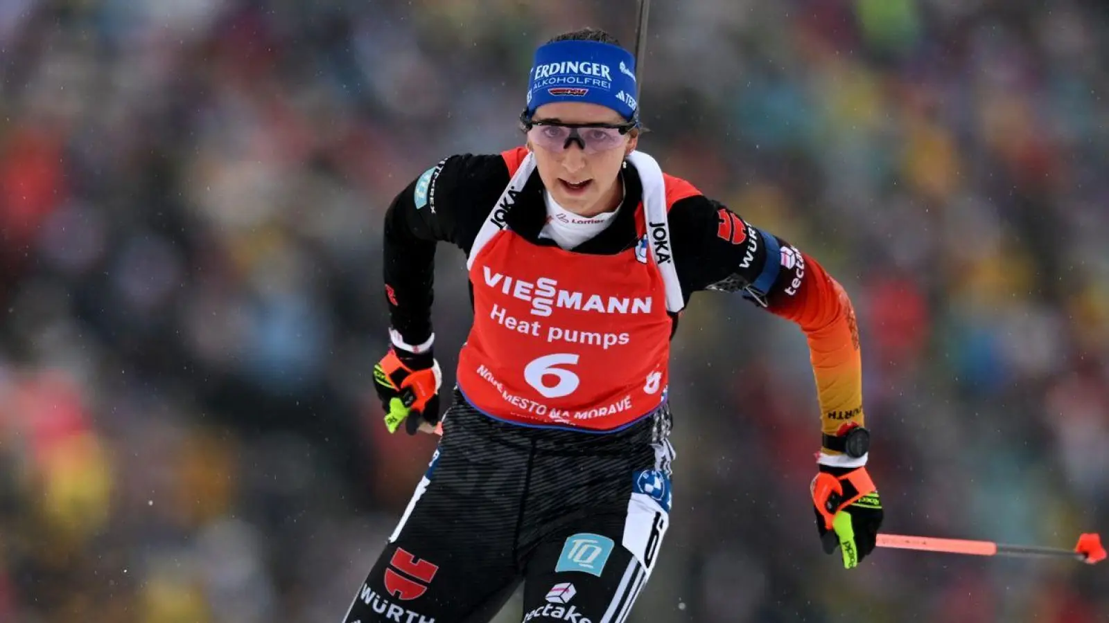 Biathletin Franziska Preuß hat ihren sechsten Platz im Verfolgungsrennen verteidigt. (Foto: Hendrik Schmidt/dpa)