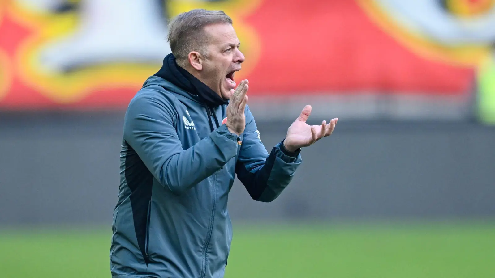 FCK-Trainer Markus Anfang will die Situation in Liga zwei realistisch einschätzen. (Foto: Uwe Anspach/dpa)