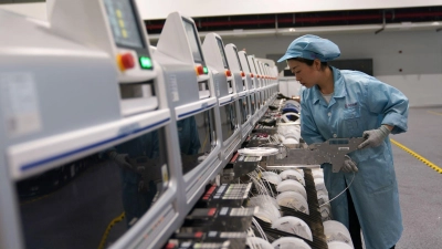 Nach Monaten trüber Stimmung in Chinas produzierendem Gewerbe bessern sich die Aussichten. (Archivbild) (Foto: Han Chuanhao/XinHua/dpa)