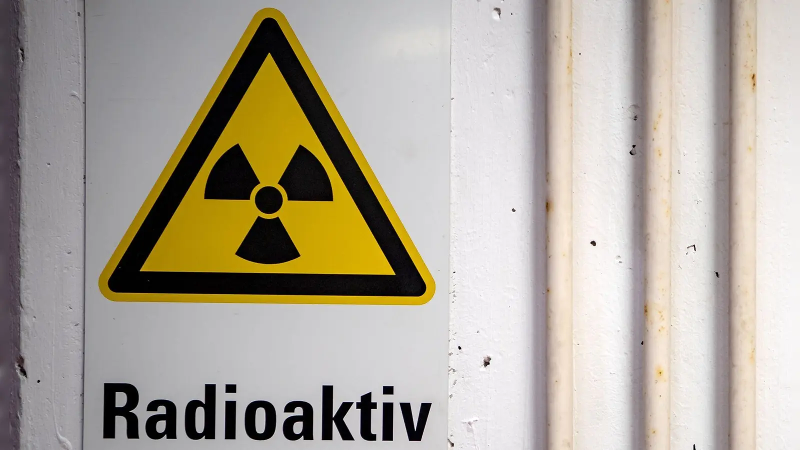 Rund 27.000 Kubikmeter hochradioaktiver Atommüll müssen in Deutschland sicher in einem Endlager untergebracht werden. Die Suche nach dem Standort wird noch lange andauern. (Archivbild) (Foto: Sina Schuldt/dpa)