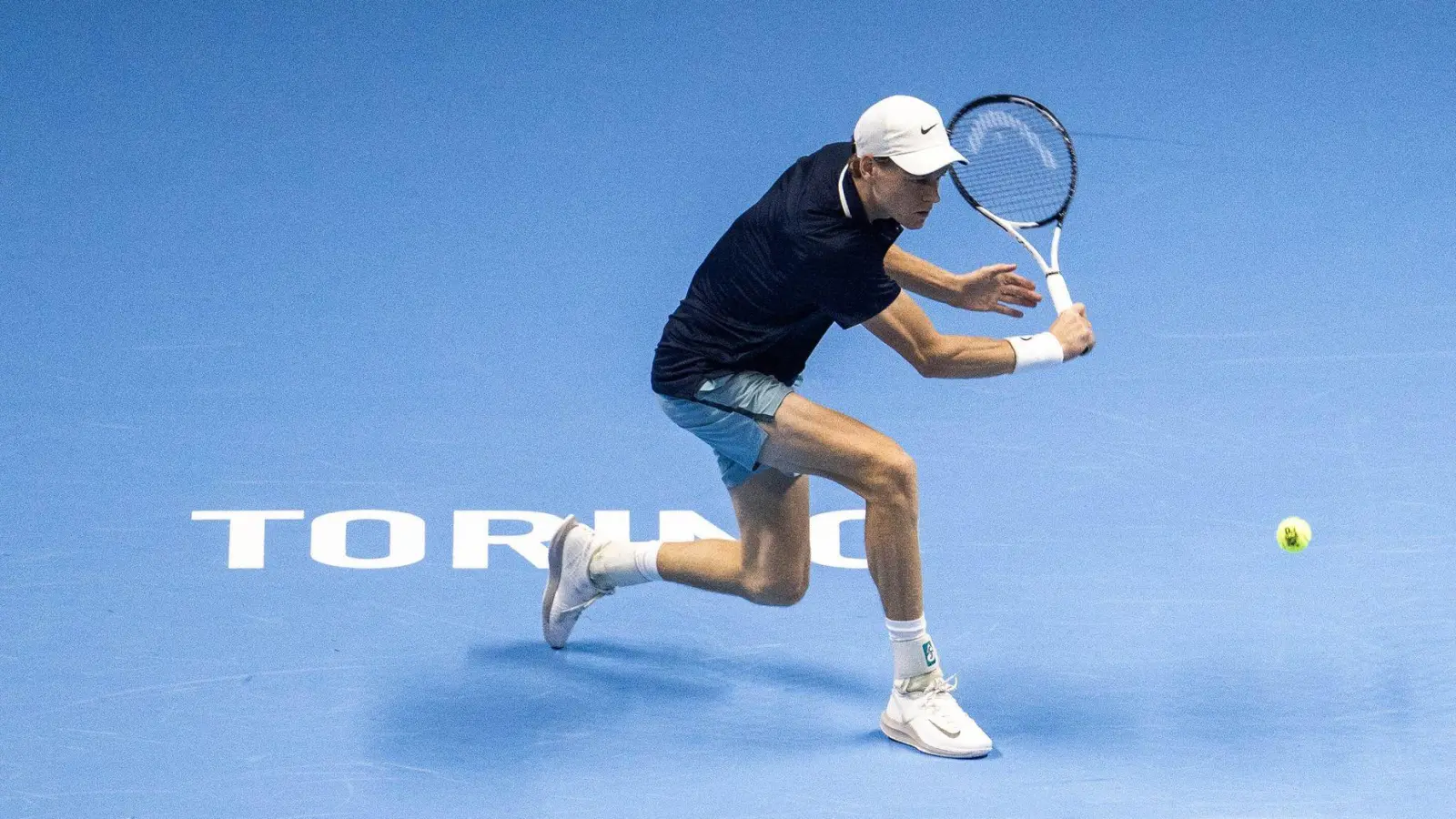 Jannik Sinner verlor 2023 das Endspiel bei den ATP Finals gegen Topstar Novak Djokovic, der diesmal nicht am Start ist. (Foto: Marco Alpozzi/LaPresse via ZUMA Press/dpa)