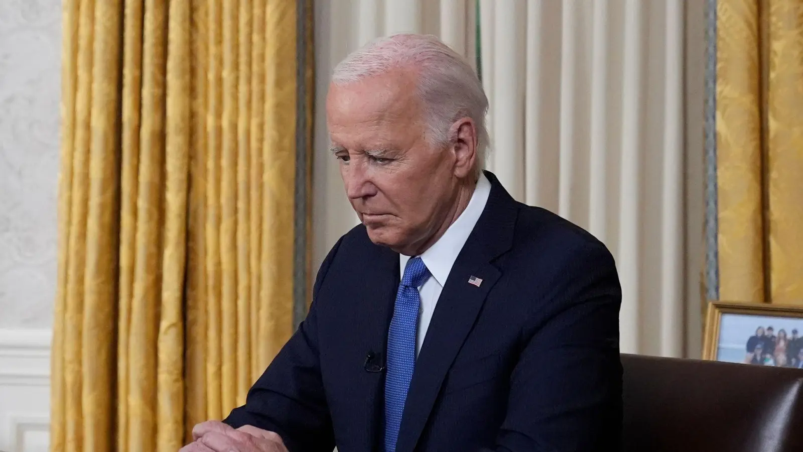 Biden sieht sich in der Tradition George Washingtons. (Foto: Evan Vucci/AP Pool/dpa)