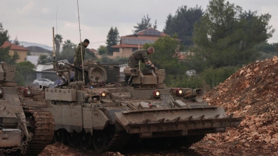 Israels Armee ist nach eigenen Angaben weiterhin im Süden des Nachbarlandes im Einsatz.  (Foto: Ohad Zwigenberg/AP)