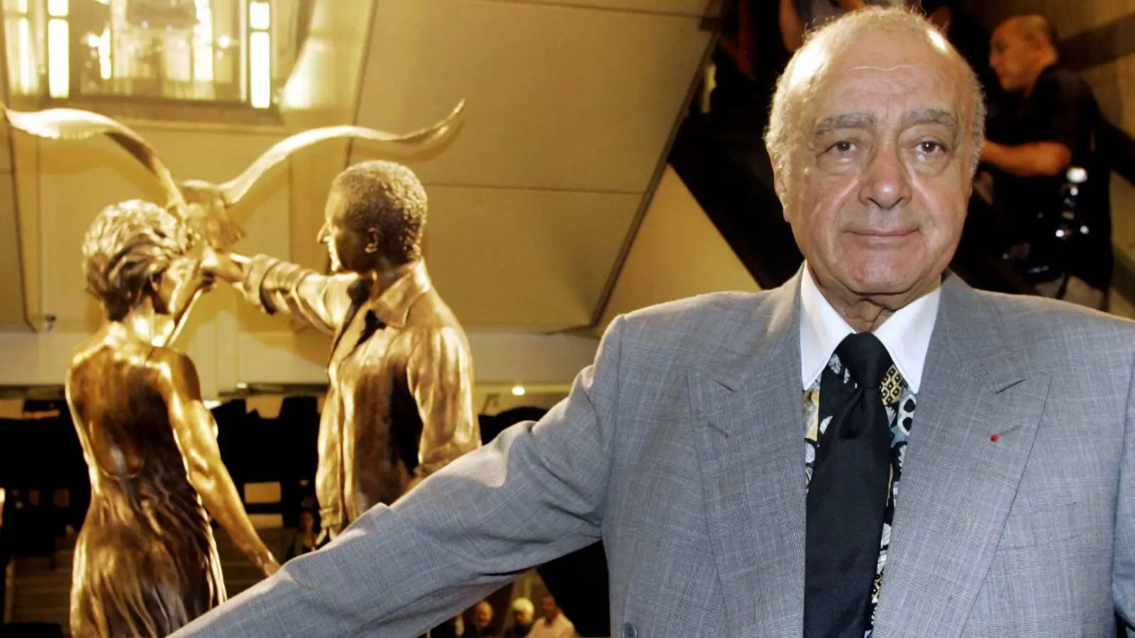 Seinem Sohn Dodi und dessen Partnerin Diana errichtete Mohamed Al-Fayed ein Denkmal. (Archivbild) (Foto: epa Parsons/epa/dpa)