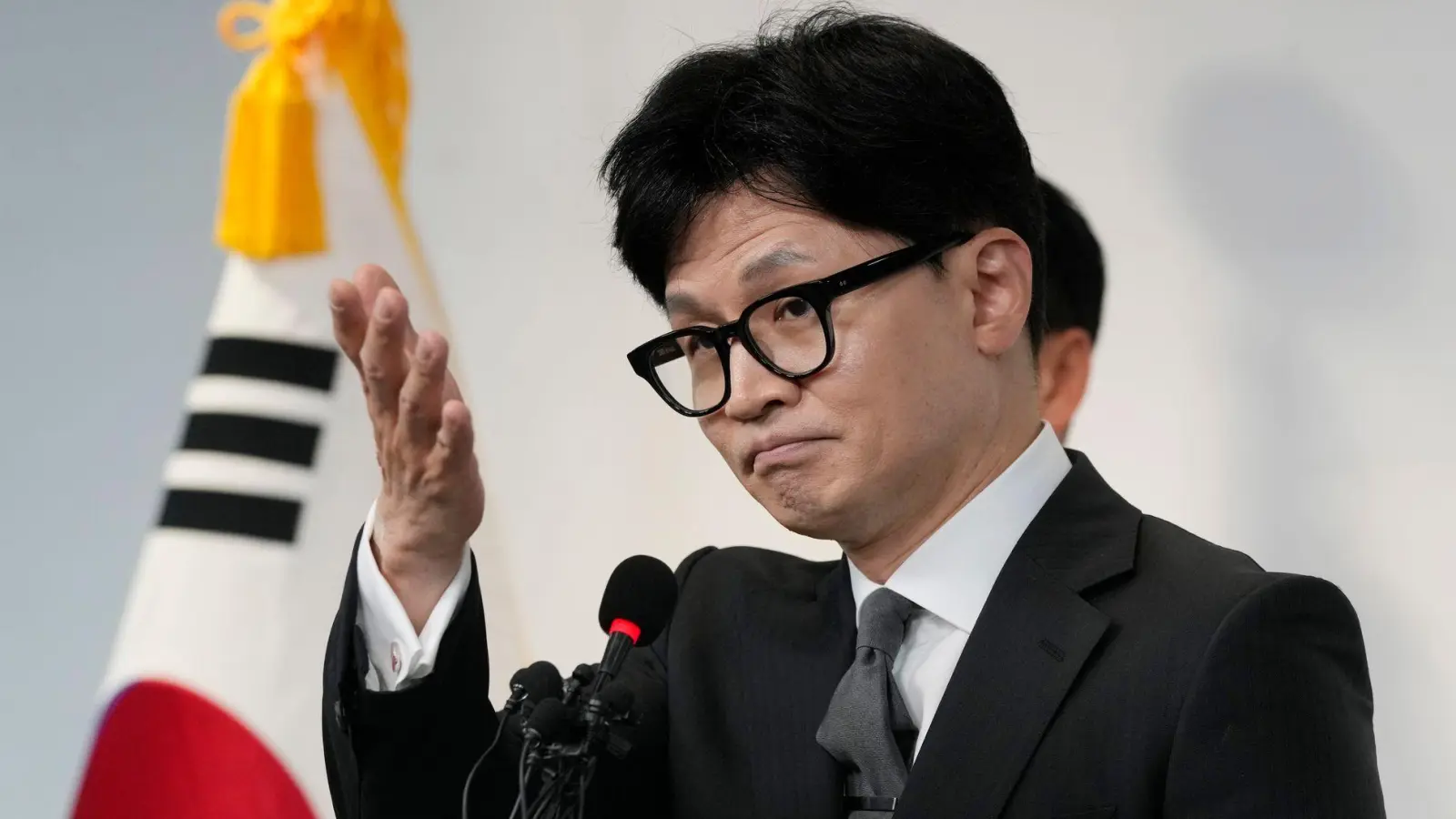 Han Dong Hoon, Vorsitzender der Regierungspartei, übt Druck auf Präsident Yoon aus. (Archivfoto) (Foto: Ahn Young-joon/AP)