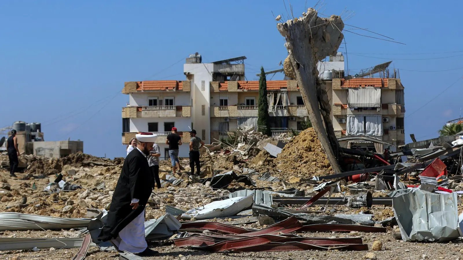 Die israelische Luftwaffe greift massiv Ziele im benachbarten Libanon an. (Foto: Marwan Naamani/dpa)