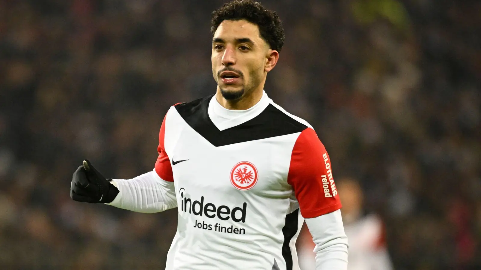 Trotz City-Werben: Omar Marmoush spielt auch gegen Freiburg. (Foto: Gregor Fischer/dpa)