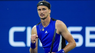 Alexander Zverev bejubelt seinen Viertelfinaleinzug bei den US Open. (Foto: Eduardo Munoz Alvarez/AP/dpa)