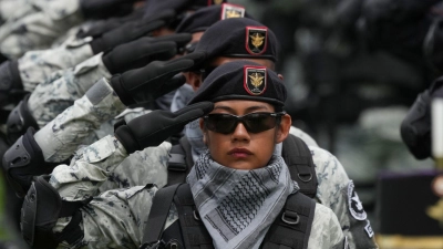 Menschenrechtsorganisationen kritisieren den wachsenden Einfluss des Militärs im Inneren. (Archivbild) (Foto: Fernando Llano/AP/dpa)