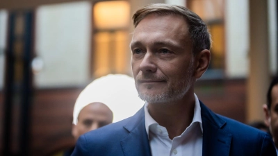 FDP-Chef Christian Lindner verteidigt das Handeln seiner Partei rund um das Ampel-Aus. (Foto: Christoph Soeder/dpa)