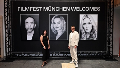 Filmfest München: Die künstlerische Co-Leiterin Julia Weigl und Christoph Gröner zeigen sich zufrieden zum Ende des Festivals. (Foto: Felix Hörhager/dpa)