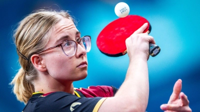 Sandra Mikolaschek vom deutschen Para-Team vor ihrem Gewinn der Goldmedaille. (Foto: Jens Büttner/dpa)