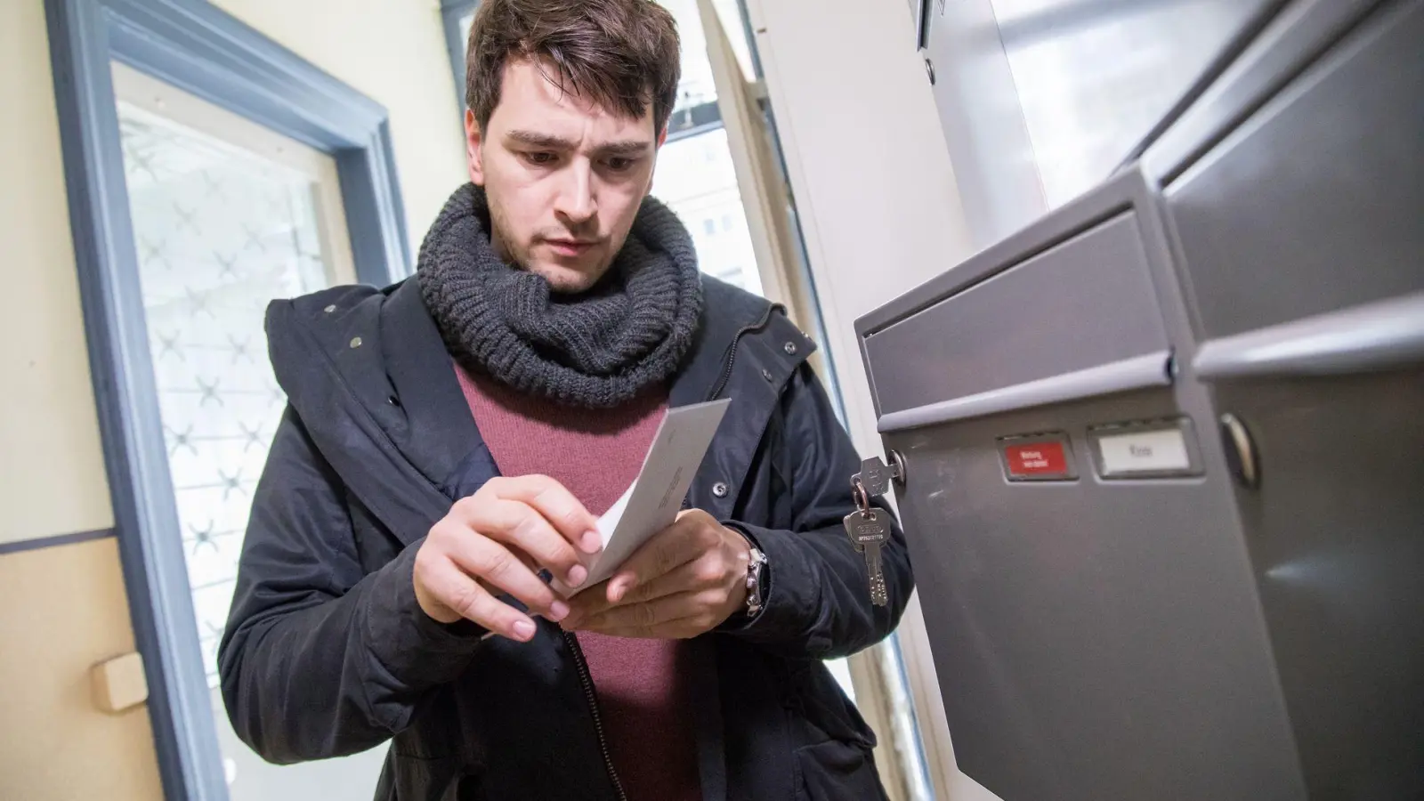 Gefälschte Steuerbescheide per Post: Bestehen Zweifel an der Richtigkeit, fragen Sie sicherheitshalber beim zuständigen Finanzamt nach. (Foto: Christin Klose/dpa-tmn)