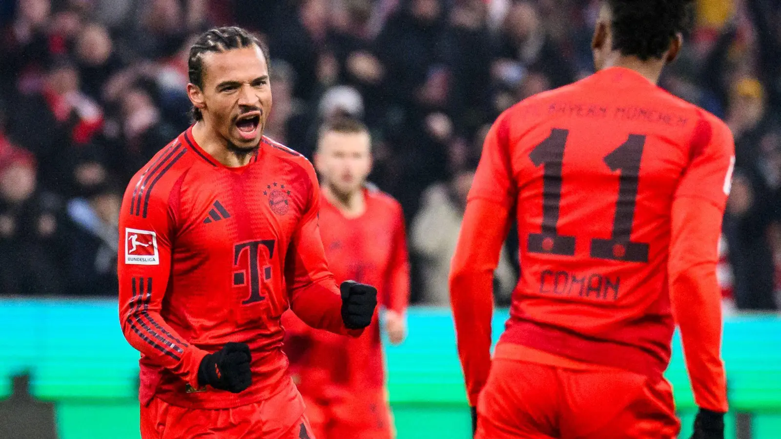 Torschütze zum 1:0 - Leroy Sané (l). (Foto: Tom Weller/dpa)