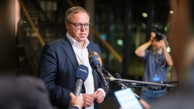 CDU sieht Fortschritte bei Regierungsbildung in Thüringen  (Foto: Michael Reichel/dpa)