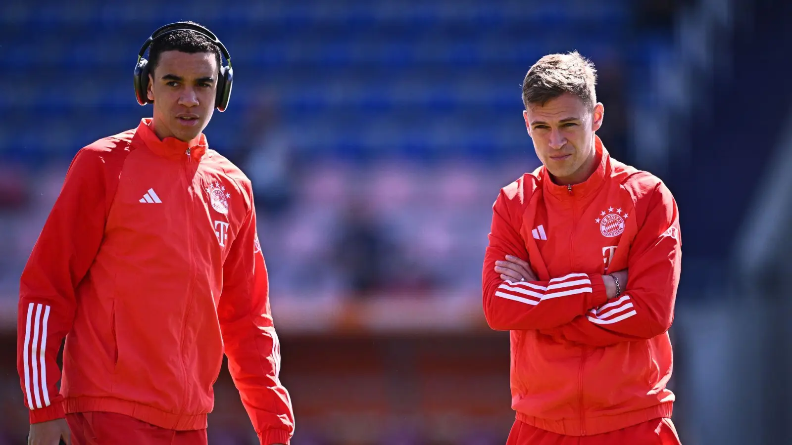 Joshua Kimmich (r) und Jamal Musiala sollen auch in der Zukunft die Gesichter des FC Bayern sein. (Foto: Tom Weller/dpa)