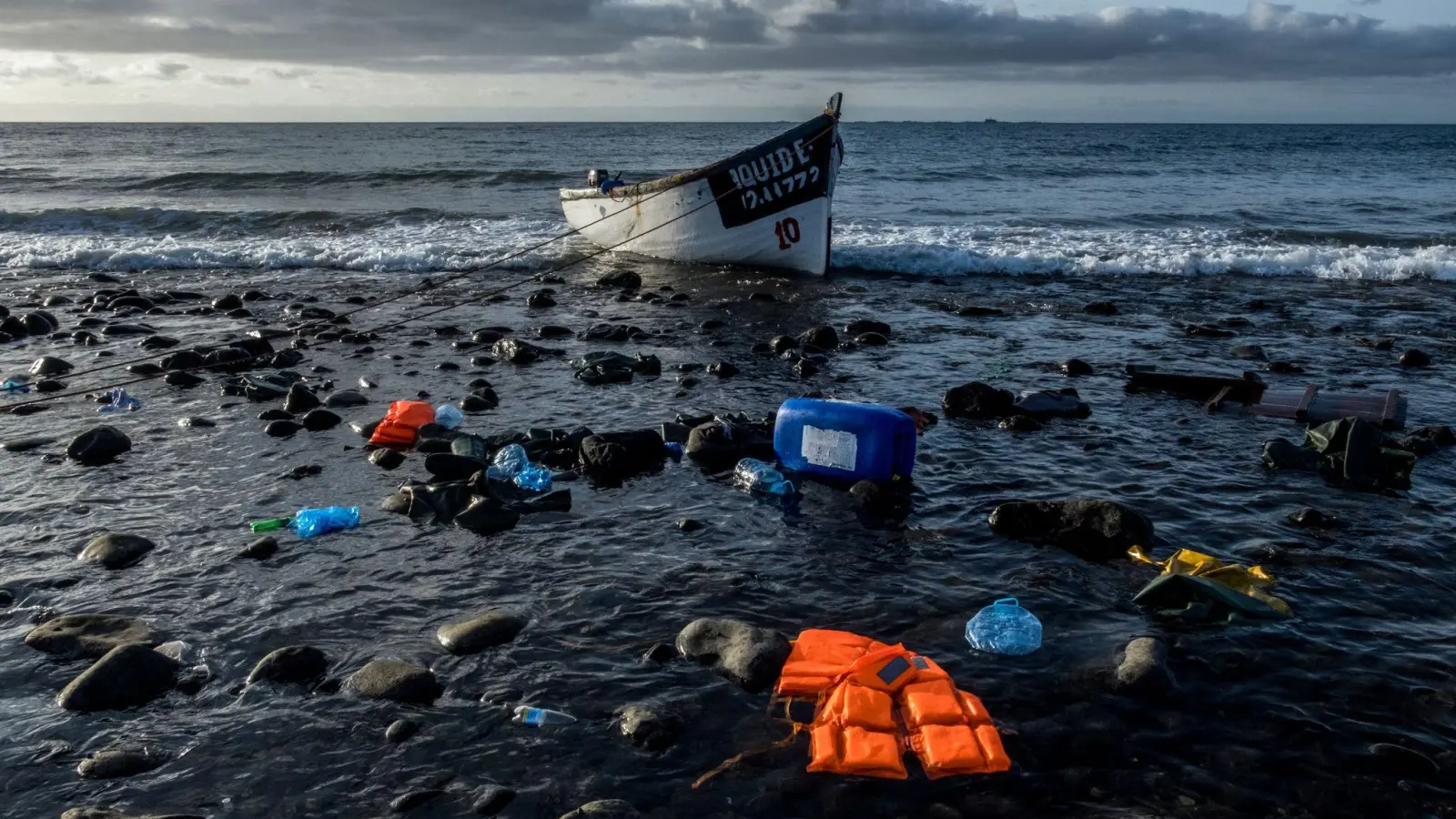 Die Herkunftsländer der Migranten werden aufgrund der vielen Krisen auf dem afrikanischen Kontinent immer vielfältiger. (Foto: Javier Bauluz/AP/dpa)