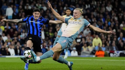 City-Star Erling Haaland (r) konnte Inters Verteidigung nicht überwinden. (Foto: Nick Potts/PA Wire/dpa)