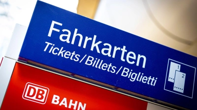 Flexpreise bei der Deutschen Bahn werden zum Fahrplanwechsel durchschnittlich 5,9 Prozent teurer. (Archivbild) (Foto: Moritz Frankenberg/dpa)