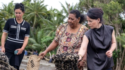Im Mittelpunkt der einwöchigen Reise von Außenministerin Baerbock nach Australien, Neuseeland und Fidschi stehen die Sicherheitspolitik und der Klimaschutz. (Foto: Sina Schuldt/dpa)