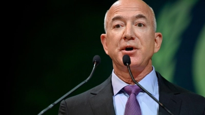 Bezos hatte die “Washington Post„ im vergangenen Jahr auf die traditionelle Wahlempfehlung im Rennen ums Weiße Haus verzichten lassen.  (Foto: Paul Ellis/AFP/dpa)