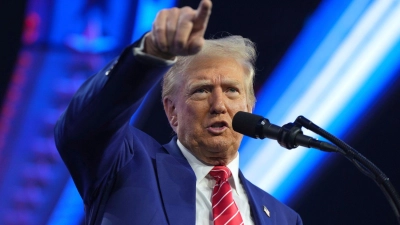 Donald Trump hat sich beim „AmericaFest“ feiern lassen. (Foto: Rick Scuteri/FR157181/AP/dpa)