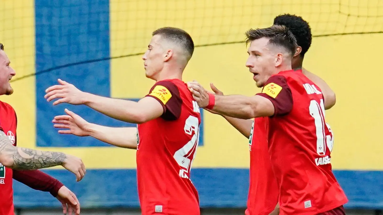 Der FC Kaiserslautern ist nach dem Kantersieg gegen Braunschweig bereit für das Pokalfinale. (Foto: Uwe Anspach/dpa)