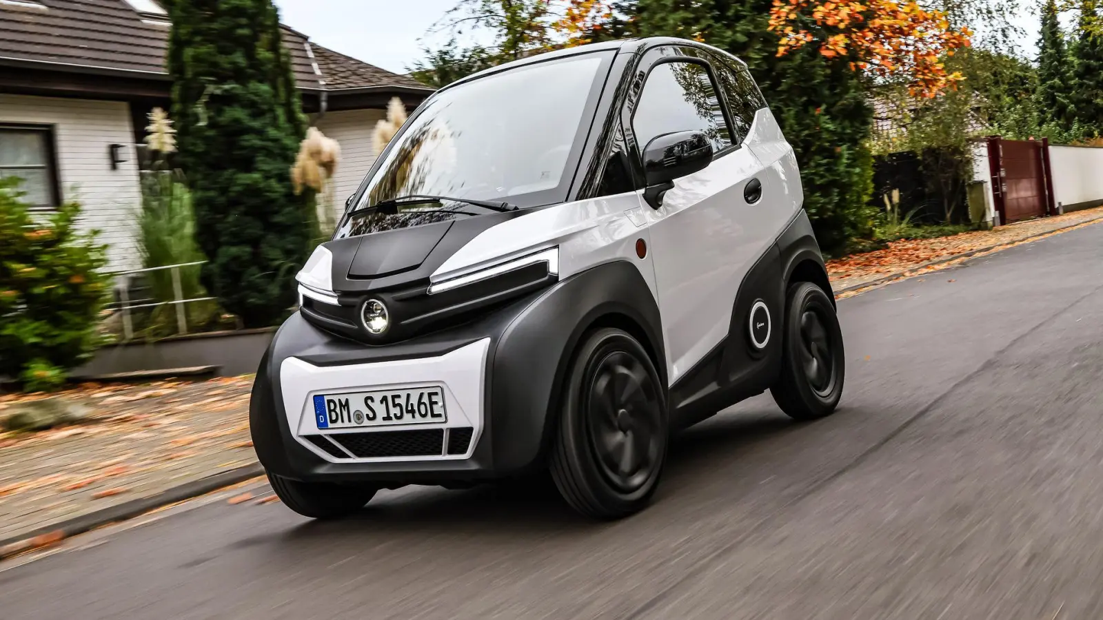 Nissan bringt mit dem Silence S04 ein elektrisches Einstiegsmodell nach Deutschland, das teilweise schon ab 15 Jahren gefahren werden kann. (Foto: Nissan/dpa-tmn)