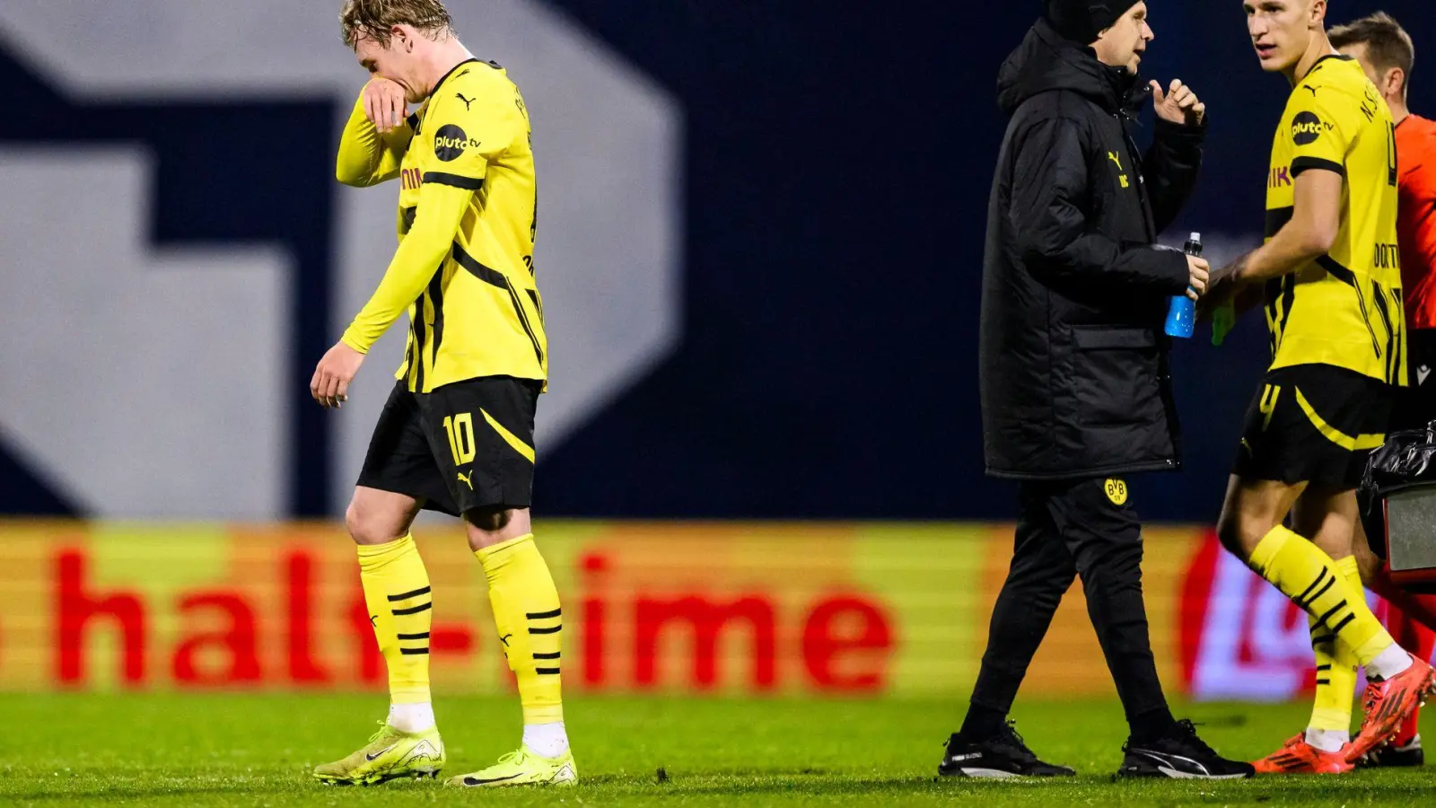 Julian Brandt droht ein Ausfall gegen den FC Bayern (Foto: Tom Weller/dpa)