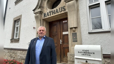 Der stellvertretende Bürgermeister von Bad Griesbach, Georg Greil, wies an, weitere Geflüchtete aus der Ukraine registrieren zu lassen. (Foto: Ute Wessels/dpa)