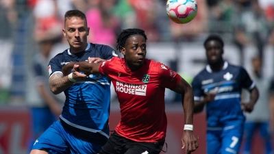 Hannover 96 gegen Darmstadt 98 ist um einen Tag vorverlegt worden. (Foto: Swen Pförtner/dpa)