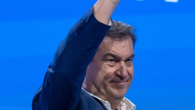 CSU-Parteichef Markus Söder nimmt am kleinen Parteitag der CSU vor der Europawahl teil. (Foto: Peter Kneffel/dpa)