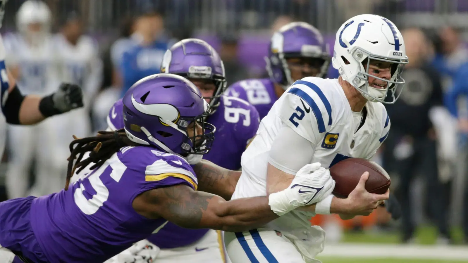 Za&#39;Darius Smith (l) drehte mit den Minnesota Vikings noch die Partie gegen die Indianapolis Colts. (Foto: Andy Clayton-King/FR51399 AP/dpa)