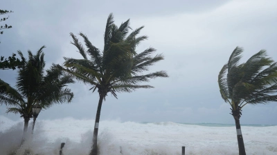 Hurrikan „Beryl“ erreicht die südöstlichen Inseln der Karibik (Foto: Ricardo Mazalan/AP/dpa)