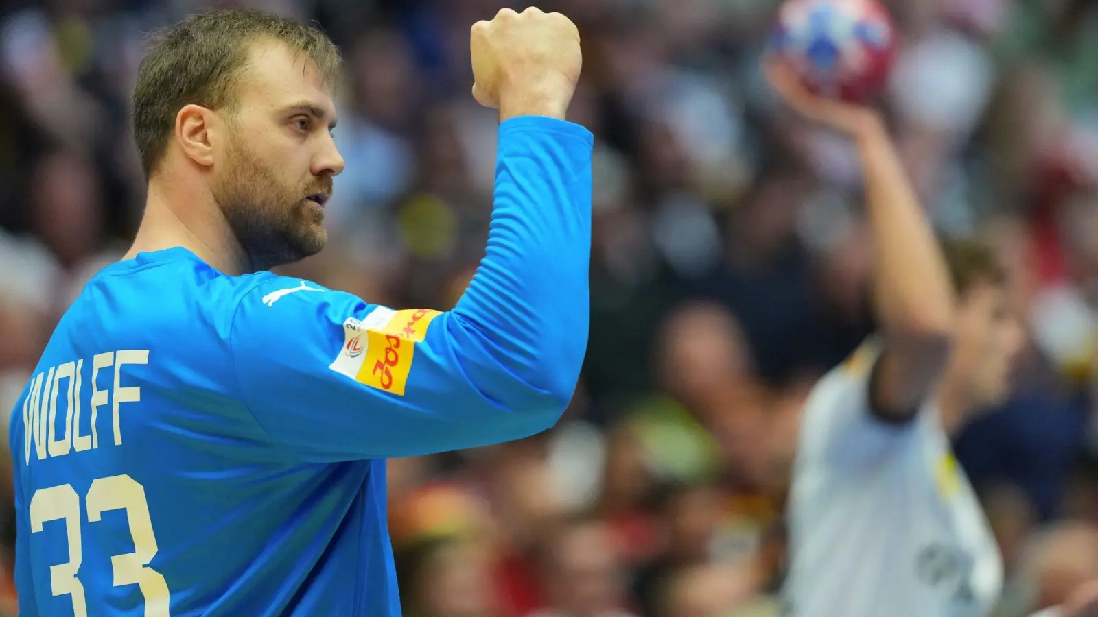 Andreas Wolff strebt mit den deutschen Handballern gegen die Schweiz den zweiten Vorrundensieg bei der WM an. (Foto: Sören Stache/dpa)