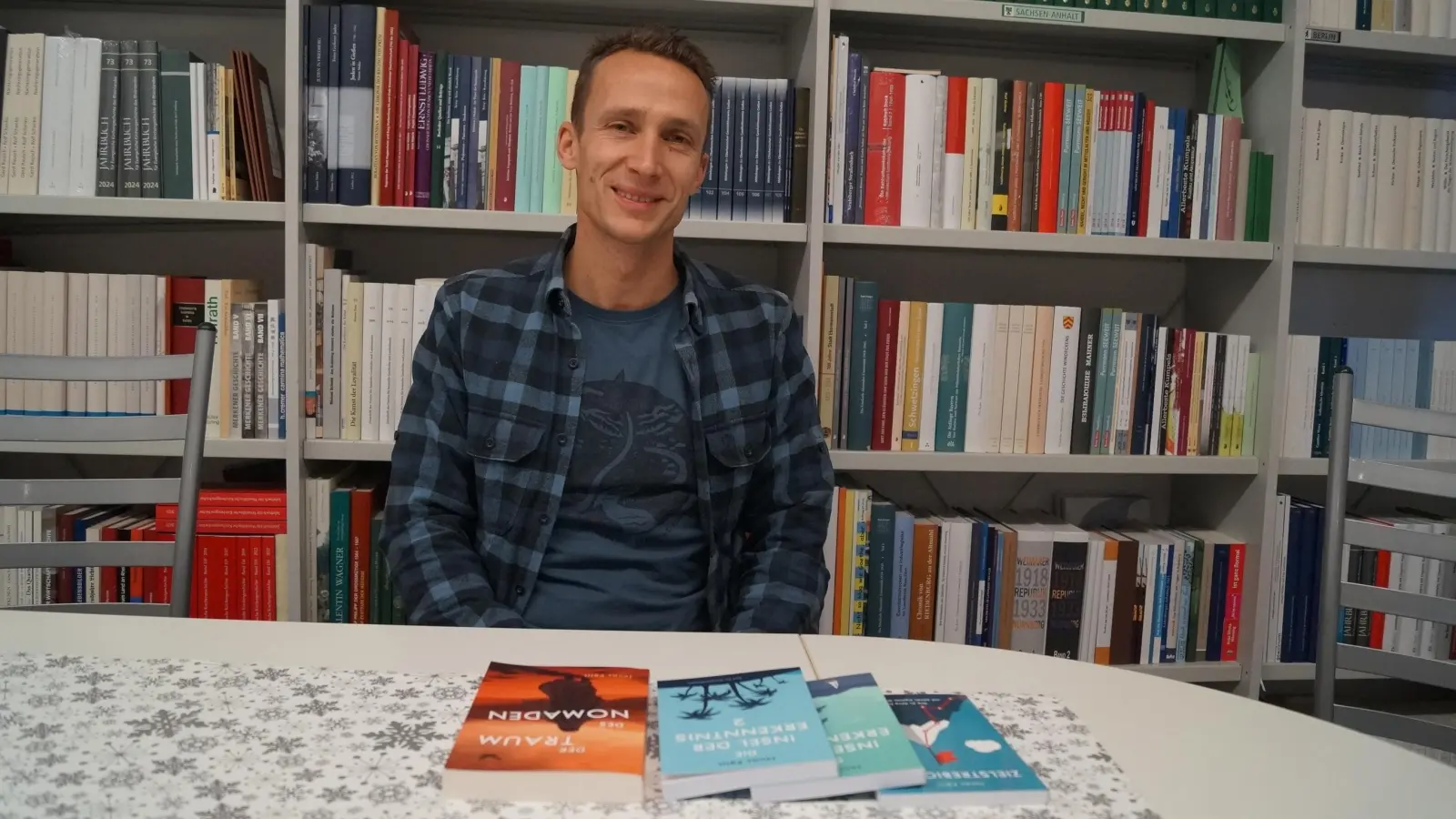 Der Neustädter Autor Jonas Pöltl ist ein Sinnsucher. Seine Erkenntnisse gibt er in seinen Büchern weiter. (Foto: Nicole Gunkel)