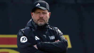 Er steht vor seinem Debüt als Trainer des 1. FC Union Berlin (Foto: Soeren Stache/dpa)