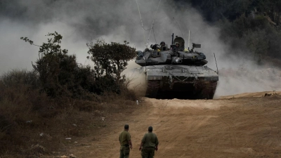 Israels Militär ist in den Libanon vorgedrungen (Archivbild). (Foto: Baz Ratner/AP/dpa)