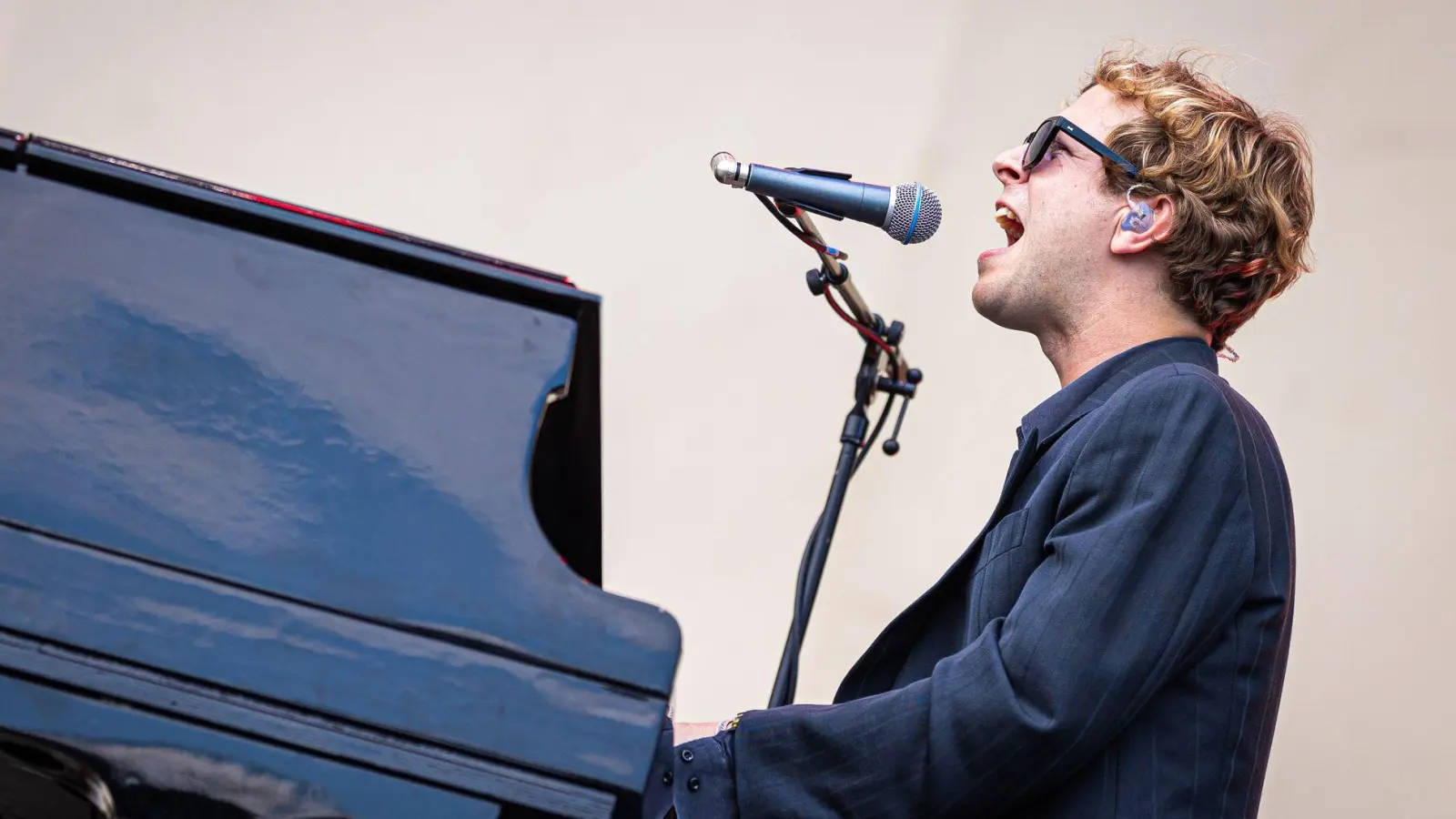 Der britische Singer-Songwriter Tom Odell beim Hurricane Festival. (Archivfoto)  (Foto: Moritz Frankenberg/dpa)