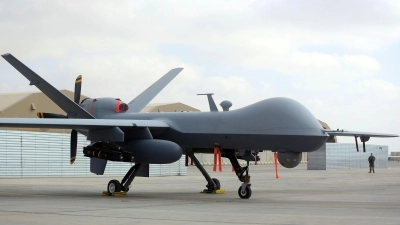 Die us-amerikanische MQ-9-Drohne wird in erster Linie zur Aufklärung genutzt, sie kann aber auch Präzisionsangriffe durchführen (Archivbild). (Foto: Massoud Hossaini/MH/AP/dpa)