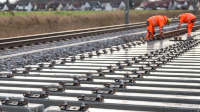 Die anstehende Generalsanierung der Bahn fordert Milliardeninvestitionen. (Foto: Daniel Vogl/dpa)