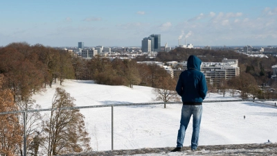 Allmählich taut der Schnee weg.  (Foto: Magdalena Henkel/dpa)